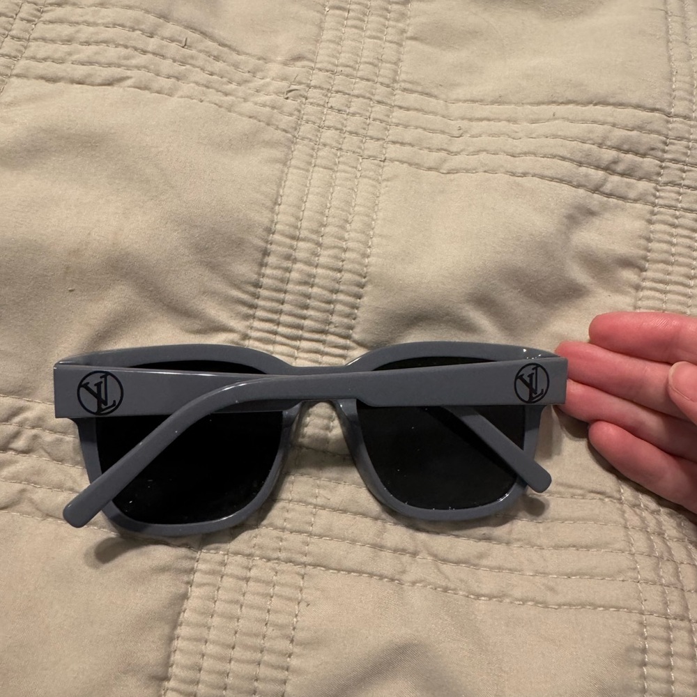 Mens louis vuitton sunglasses - Picture 8 of 10